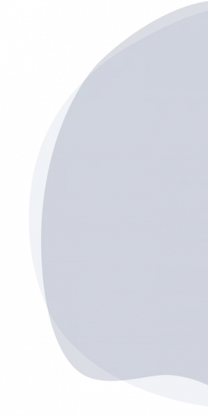 Eine helle blaue organische Form wird als Designelement im Hintergrund verwendet.